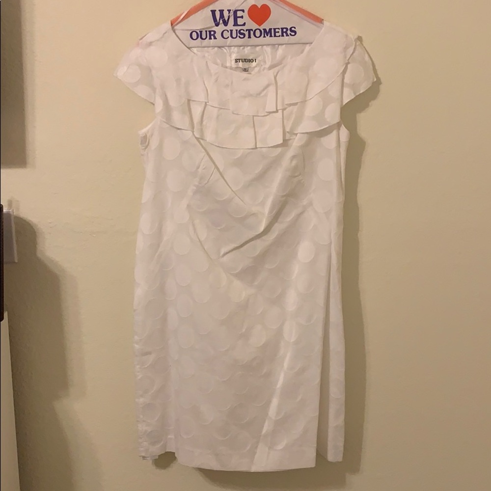 White pattern dress